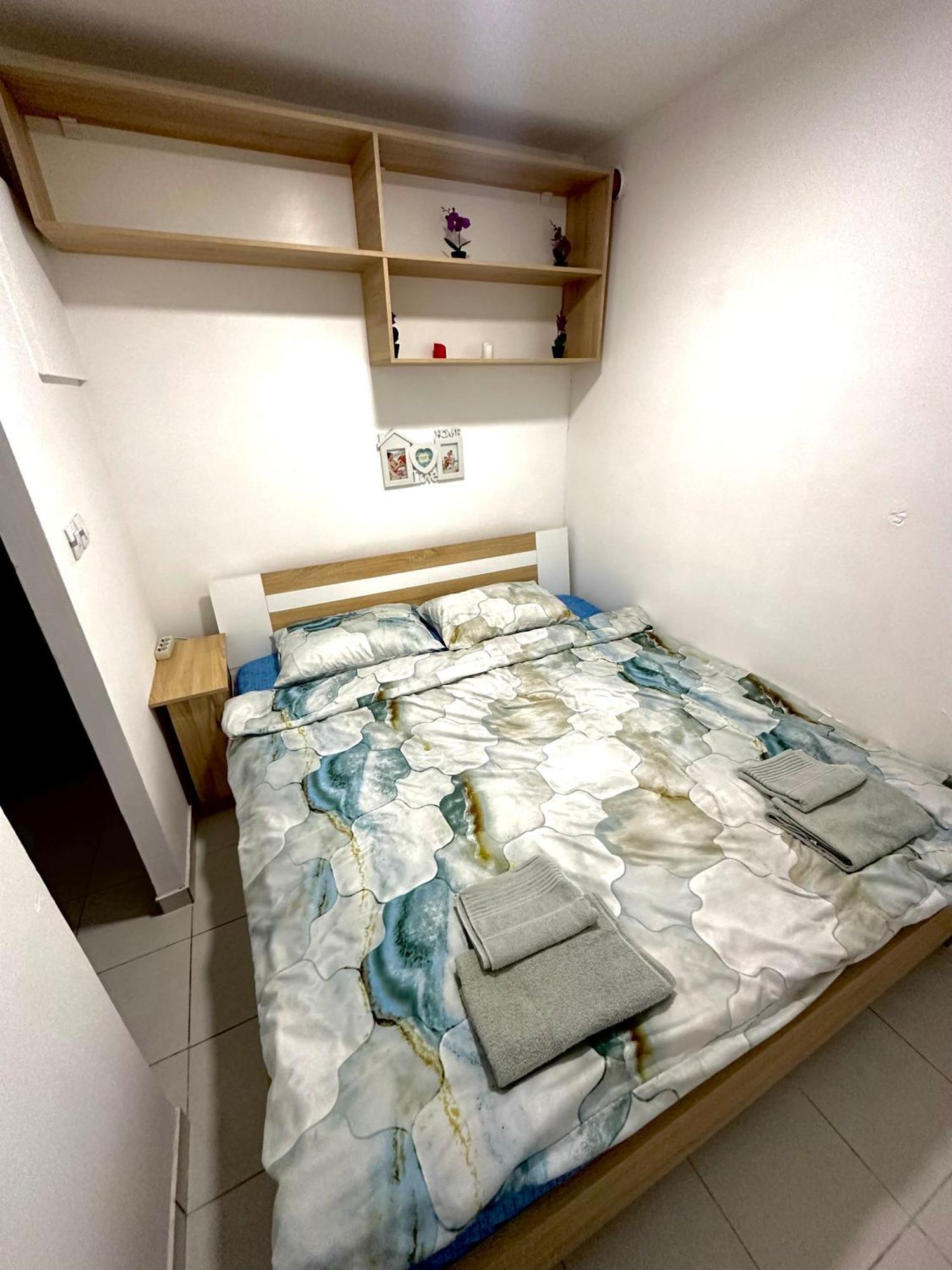 Forest View Apartment